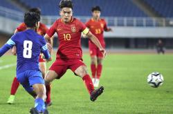 开云体育登录-包含瑞典队轻取波兰队，奥恰洛夫关键制胜的词条