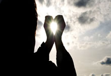 开云体育下载-丹麦队碾压马来西亚队，郑思维统治全场