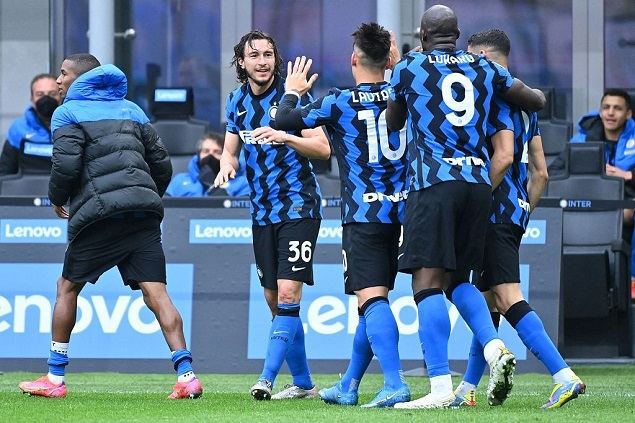 乌尔姆主场击败云达不莱梅，豪取关键3分的简单介绍