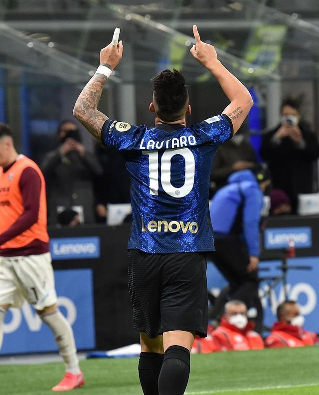 米兰德比战落幕,国际米兰绝杀取胜 米兰德比战落幕,国际米兰绝杀取胜