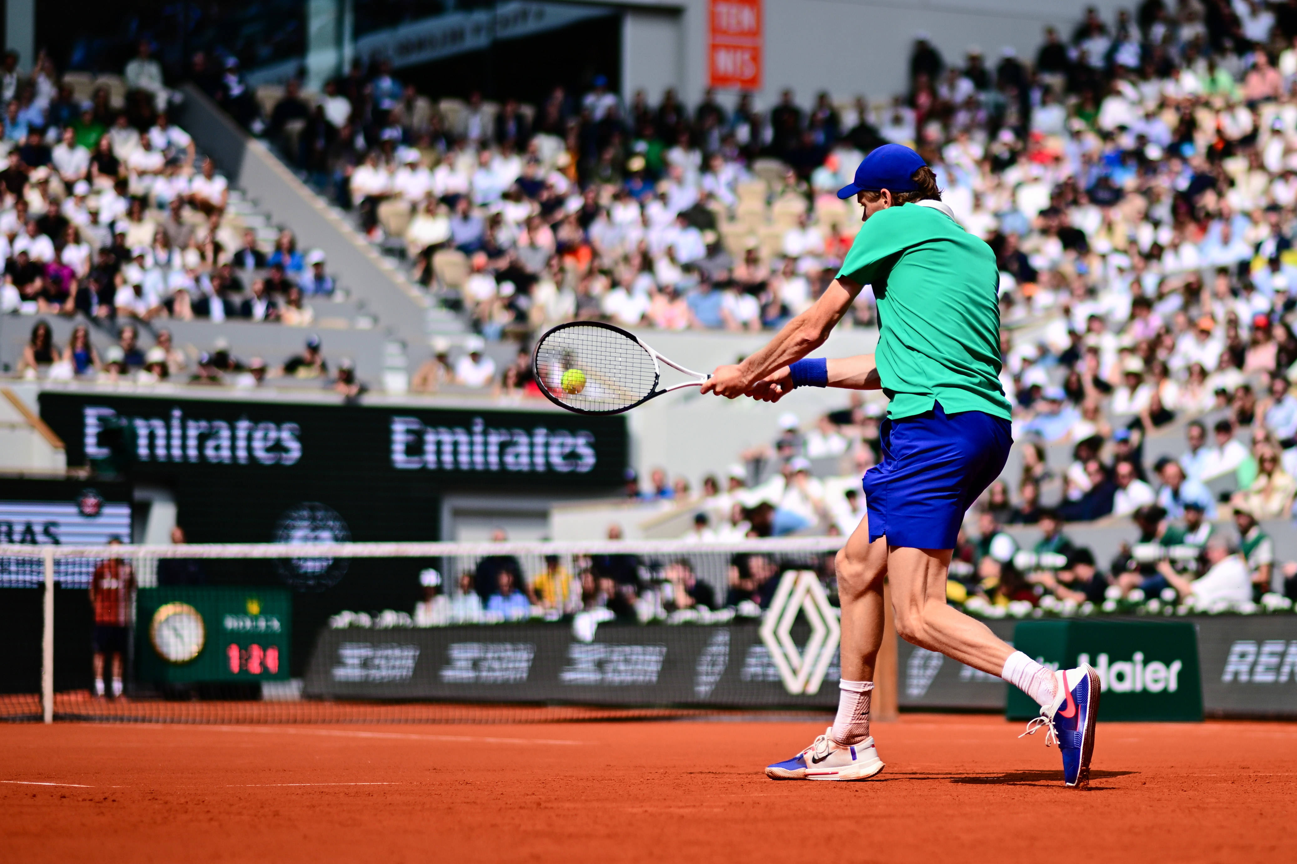 包含澳大利亚网球队血洗德国网球队，阿尔卡拉斯绝境逆转的词条