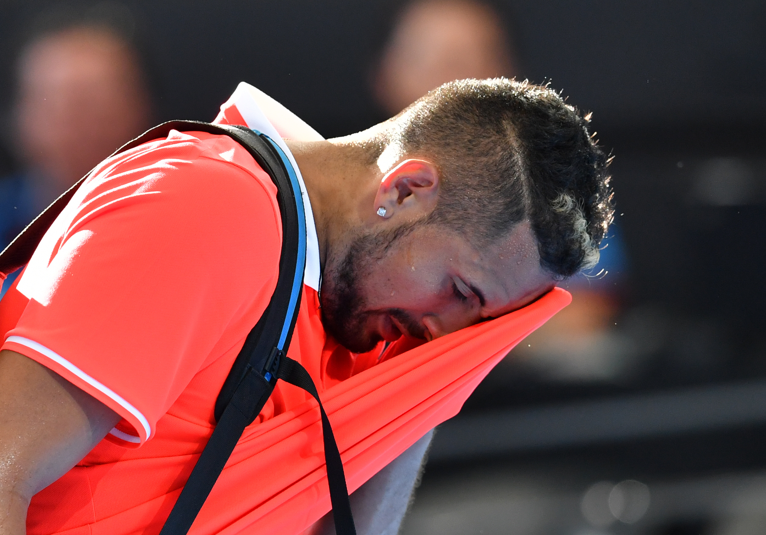 美国网球队险胜日本网球队，克耶高斯高光表现的简单介绍