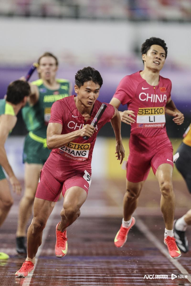 球星爆发！田径赛场再现神级操作的简单介绍