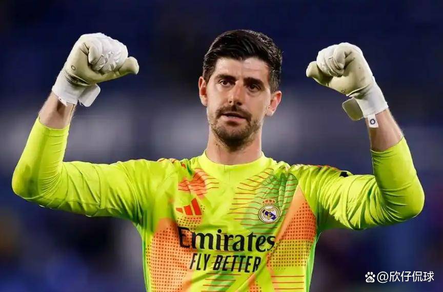 智利轻取利物浦,库尔图瓦高光表现 智利轻取利物浦,库尔图瓦高光表现